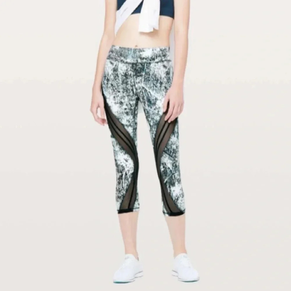 Lululemon Size 4 Never Still Crop 21" Wildwood White‎ Multi / Nocturnal Teal